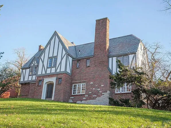 1272 Brooklands Rd, Dayton, OH 45409