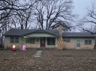 509 Harvey St, Halstead, KS 67056