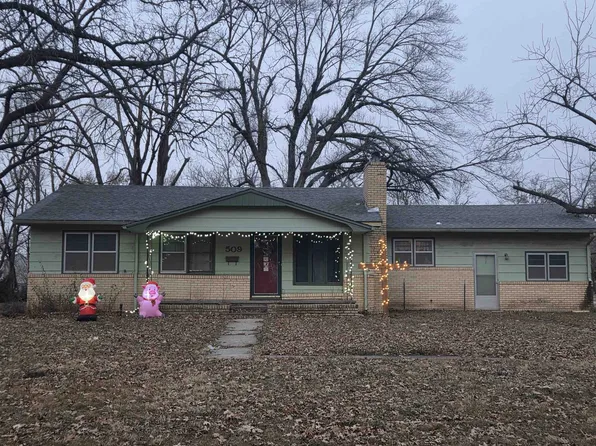 509 Harvey St, Halstead, KS 67056
