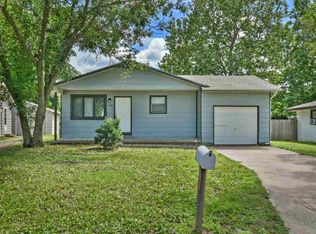 1423 E Ashford St, Wichita, KS 67219