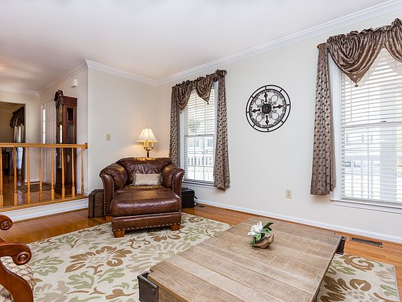 4th image of 6519 Willow Pond Dr