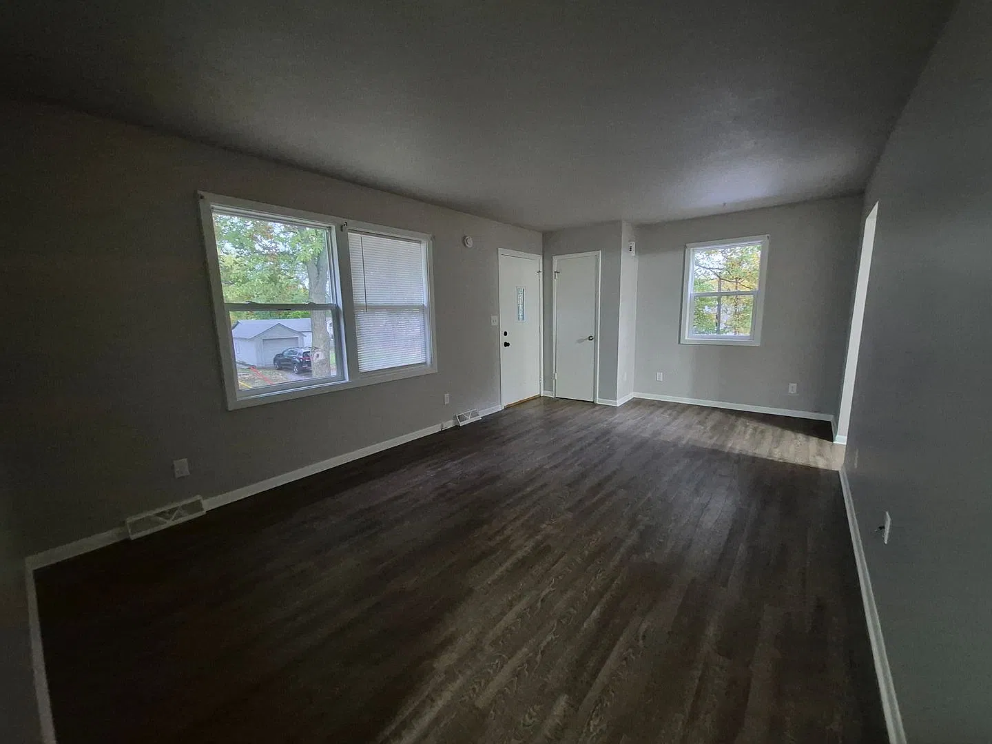 3 Bedroom home with shed on corner lot available! — Photo 4