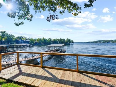 185 Betlo Dr, Sunrise Beach, MO, 65079