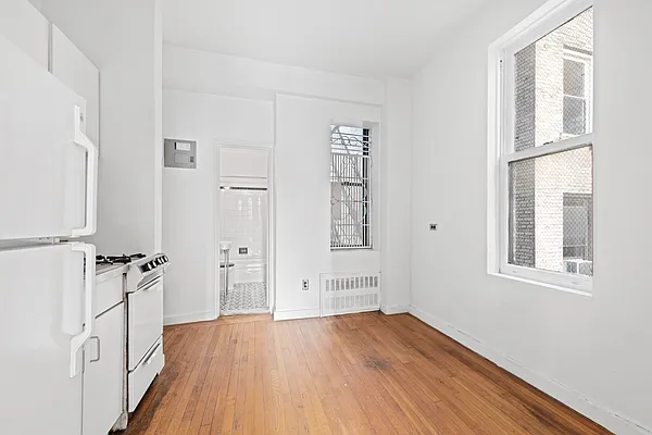 Rented by Douglas Elliman | media 4