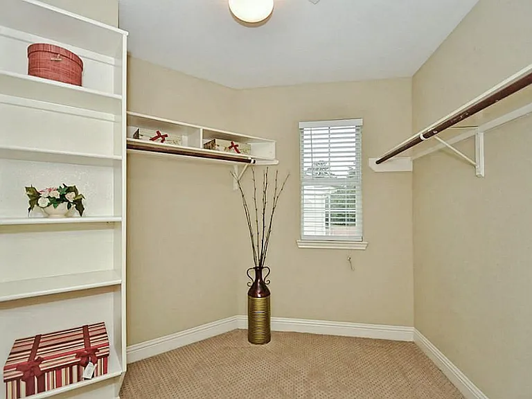 12225 Medina Lake Dr — Photo 24