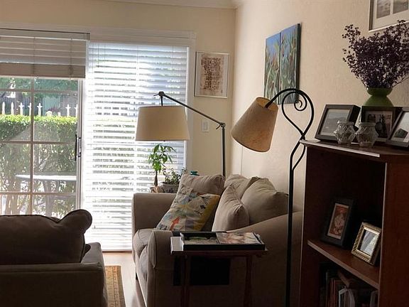 3rd image of 1515 E Broward Blvd APT 104