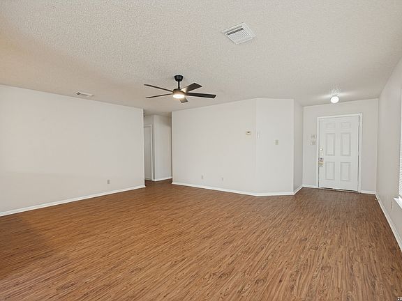5th image of 8058 CHESTNUT BARR DR