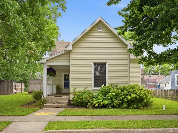 2500 S Market St, Yorktown, IN 47396