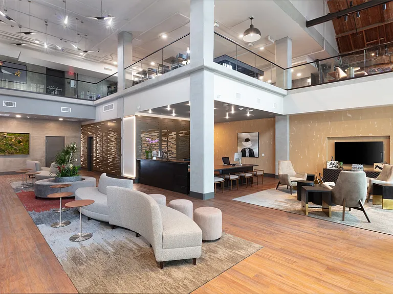 Axis Oakland — Photo 7