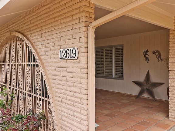 04 Front Patio 12619 W Butterfield