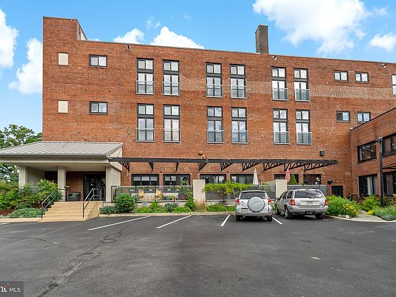 2nd image of 2024 Upland Way APT 203