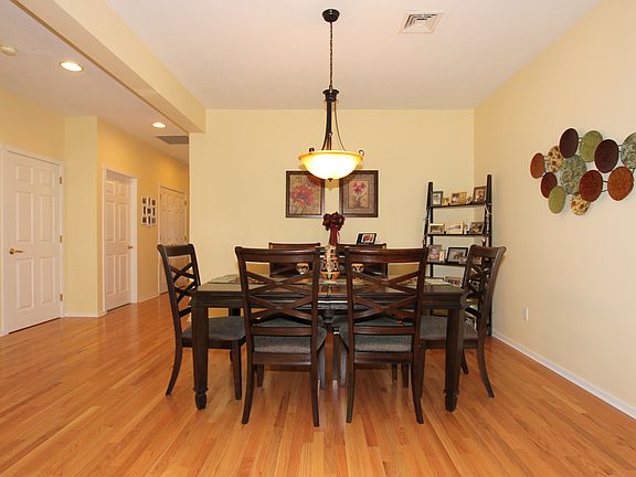 4th image of 799B Heritage Hills Dr #B