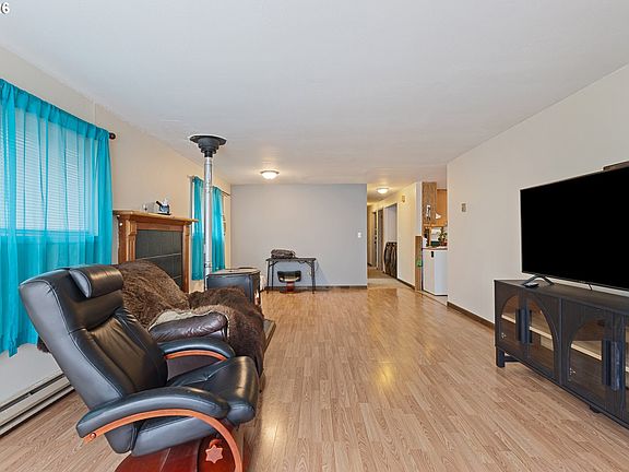 5th image of 416 Glen Ave