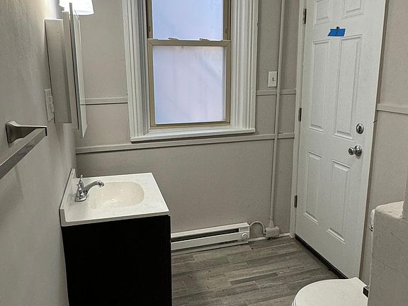 5th image of 1817 Whitehall St #2F