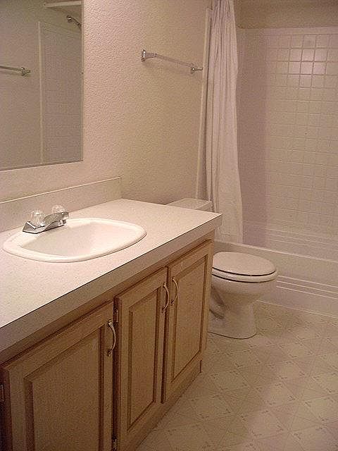 2nd image of 131 SE Regatta Dr Unit H
