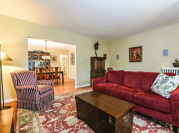 2nd image of 617 S East Ave