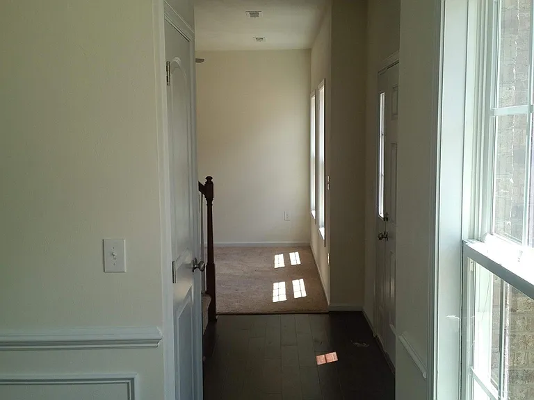 112 Oak Meadow Ln — Photo 35