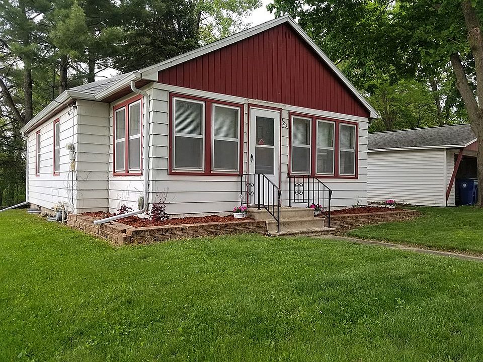 1st image of 723 14th Ave