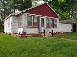 723 14th Ave, Gilbertville, IA 50634