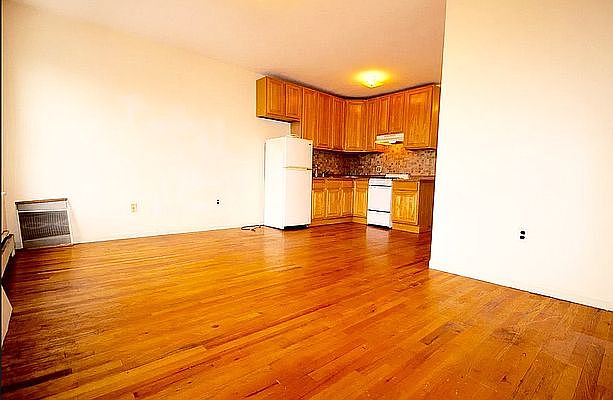 1st image of 273 Van Brunt St #1