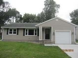 2315 Warford St, Perry, IA 50220