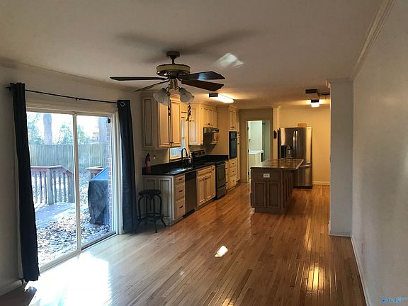 4th image of 518 Seaborn Dr NW