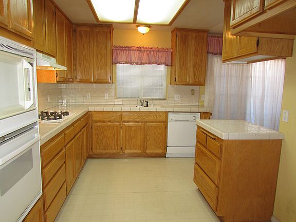 3rd image of 3040 Granada Ct Unit 20