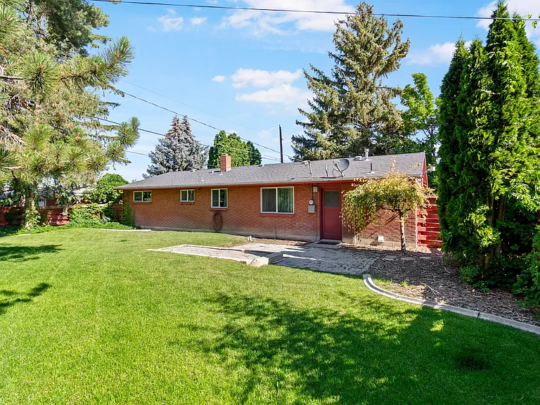 680 Borah Ave — Photo 7
