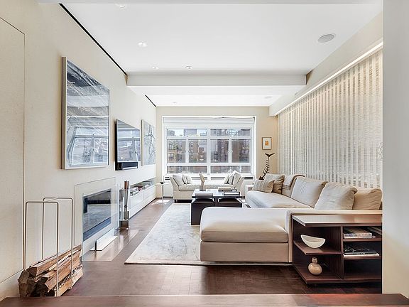 4th image of 19 E 88th St APT 14D