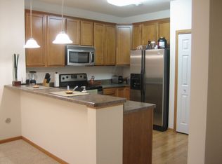 10941 Fergus St NE UNIT E, Blaine, MN 55449