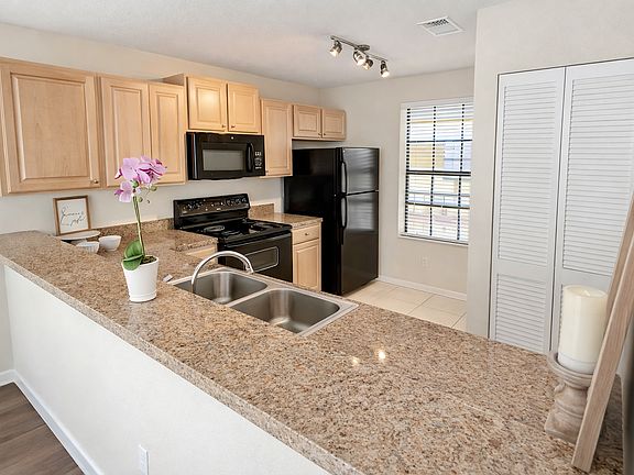 3rd image of 210 S Habana Ave #210G