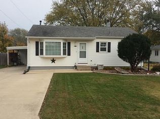 316 Sutton Ave, Elk Run Heights, IA 50707