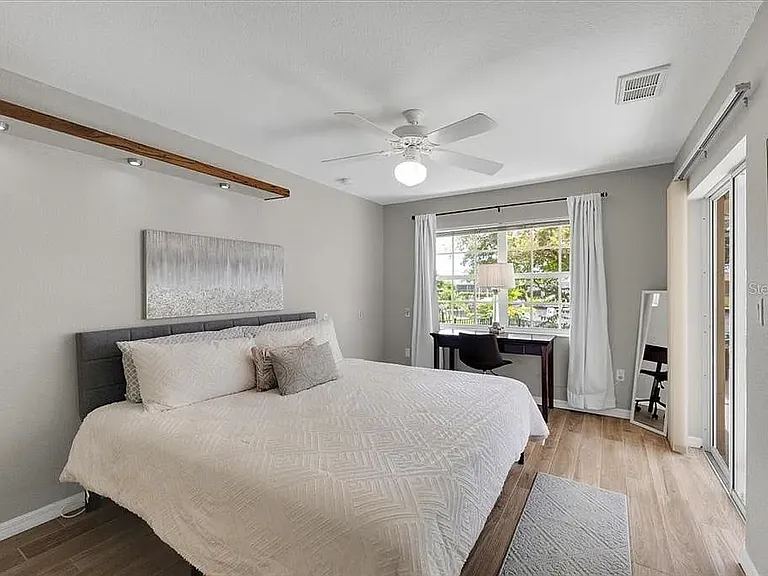 527 Saint Girons Ct — Photo 32