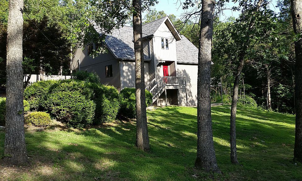 1st image of 13481 Lakewood Dr