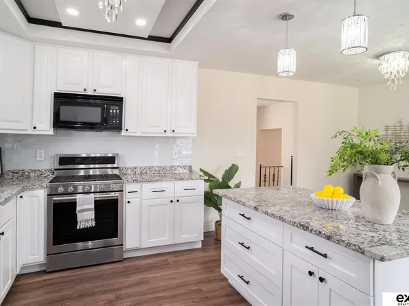 13910 Shirley St, Omaha, NE 68144