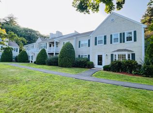 651 Brookside Dr #651, Andover, MA 01810