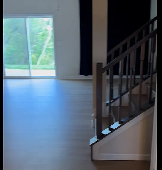 2102 Commons Cir — Photo 16