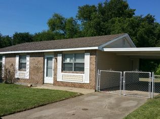 6704 Carver Dr, Marrero, LA 70072