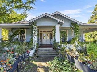 103 E Artesian Ave, Montezuma, GA 31063