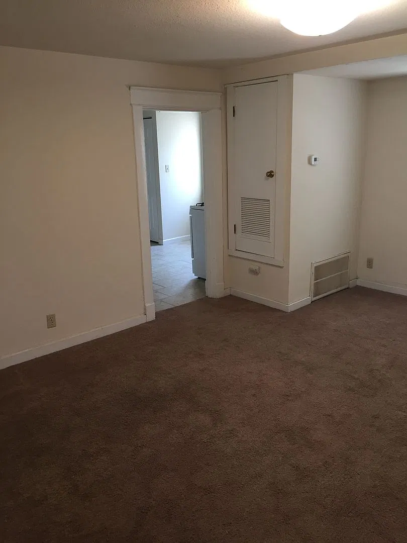 1014 Rogers St — Photo 2