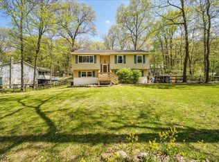 56 Panorama Dr, Sussex, NJ 07461
