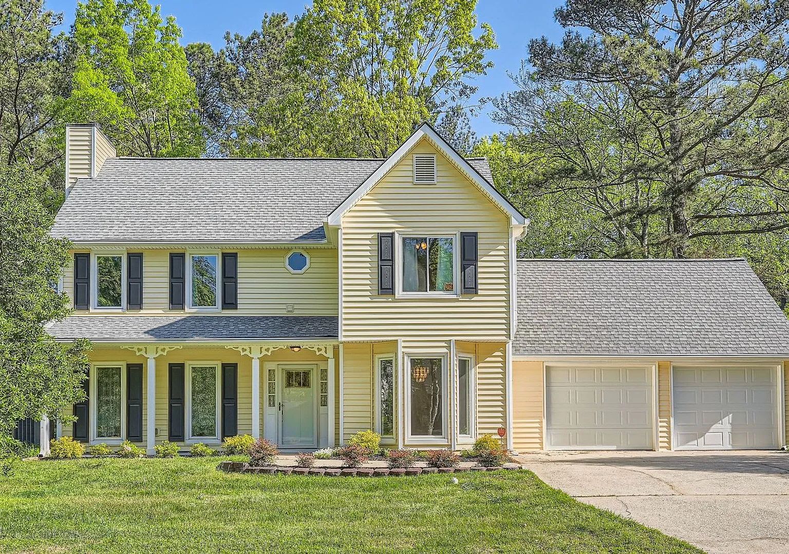1186 Crestbrook Dr — Photo 1
