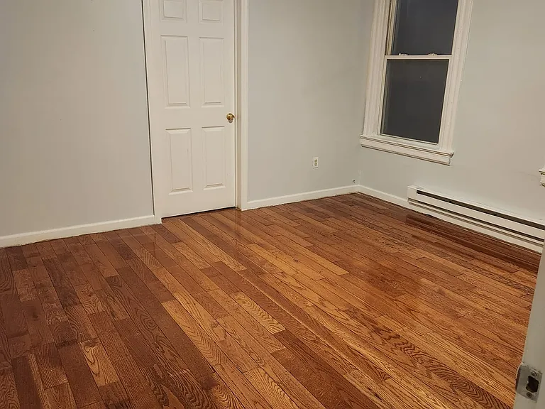 959 Grove St #B — Photo 9