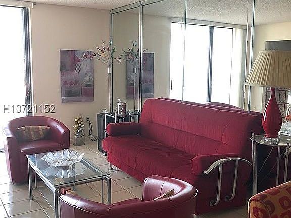 5th image of 6061 Collins Ave APT 20E