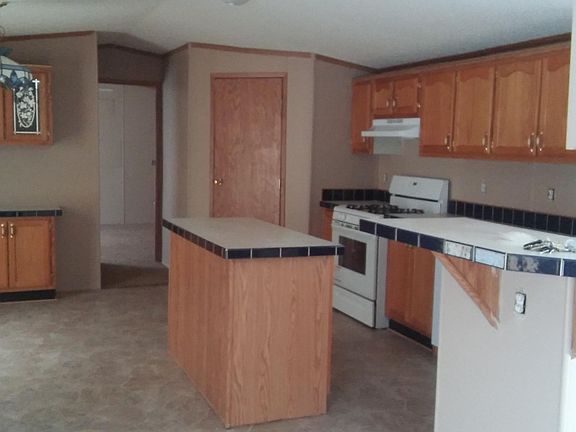 4th image of 1161 Wiltshire Ct