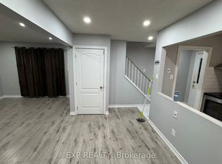 40 Gladstone Sq, Brampton, ON L6S 2H5