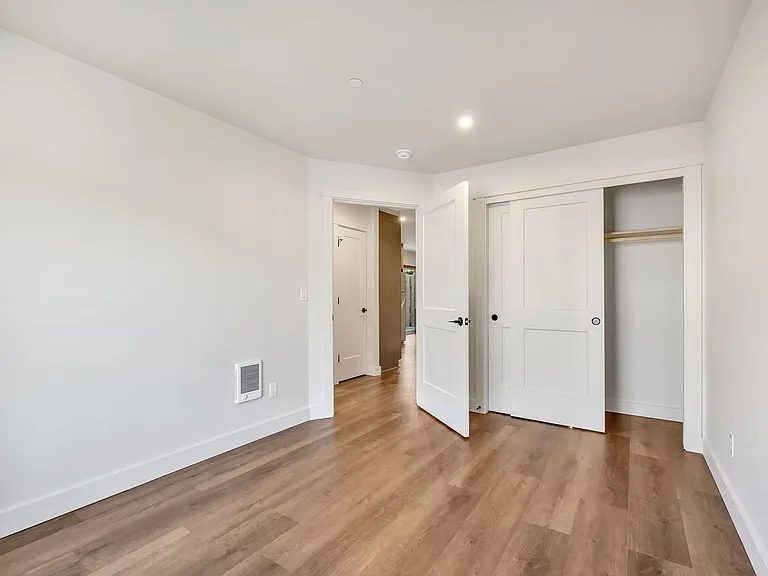 Jetty Stone Apartments — Photo 57