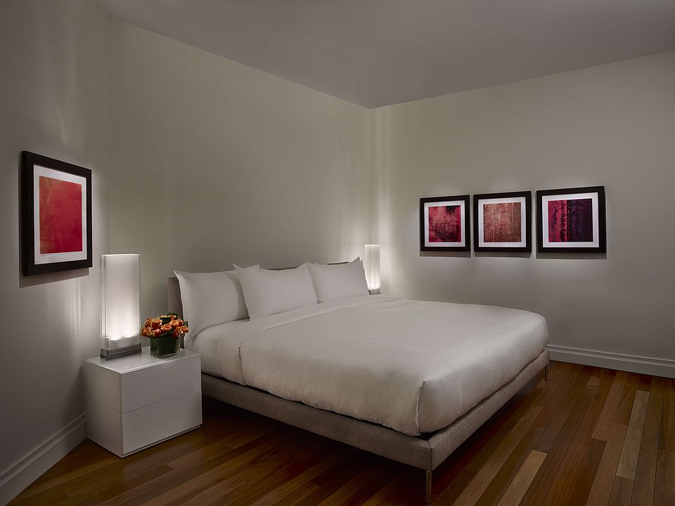2nd image of 123 W 44th St APT 1