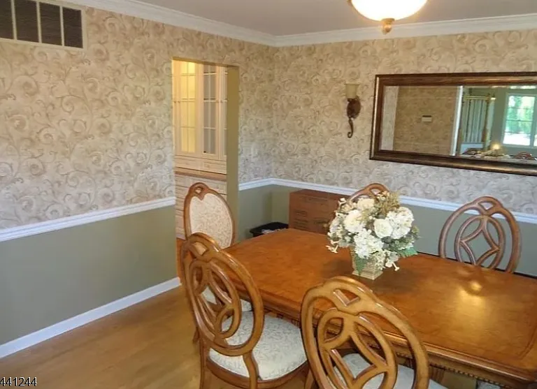 246 Fresh Ponds Rd — Photo 19