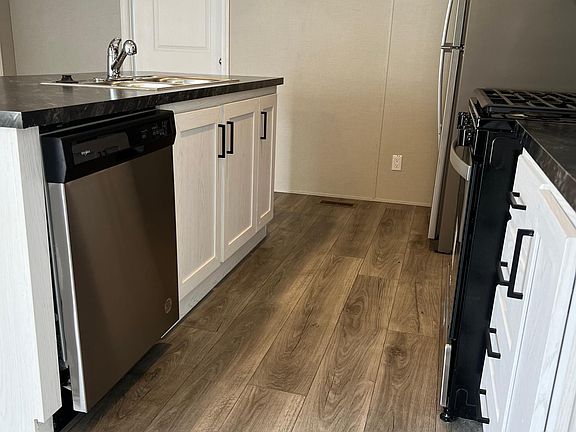 2nd image of 5407 Aloha Ln #276